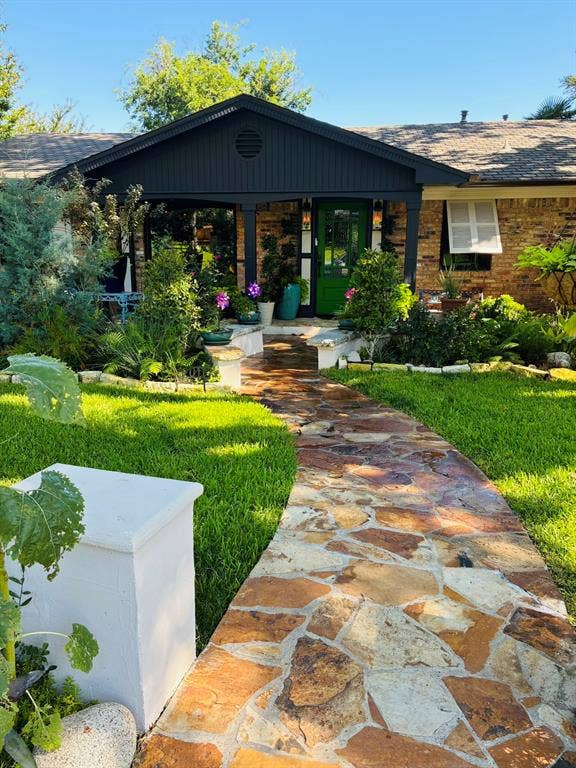 9011 Fringewood Drive, Dallas, TX 75228 9011 Fringewood Drive, Dallas, TX 75228