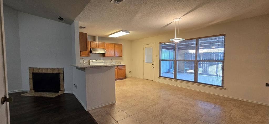 2224 Limestone Lane, Garland, TX 75040