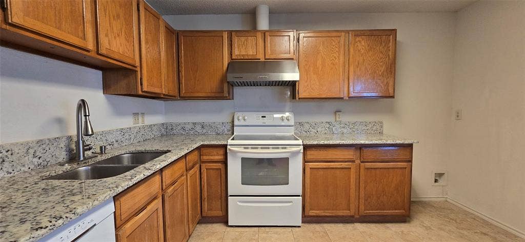 2224 Limestone Lane, Garland, TX 75040