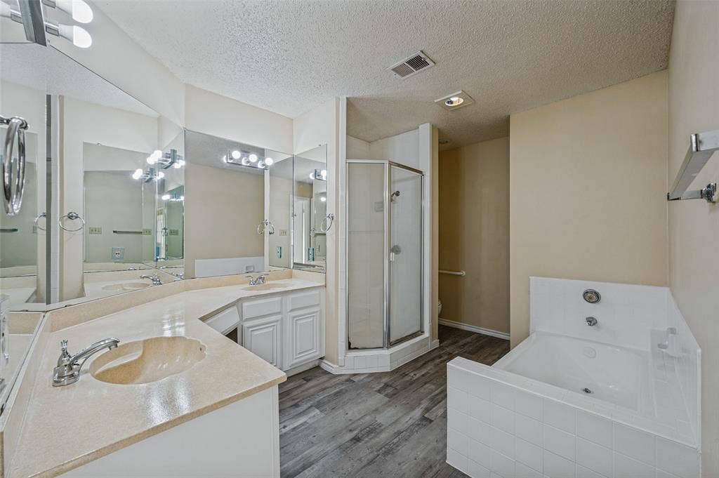 2320 Northlake Court, Irving, TX 75038 2320 Northlake Court, Irving, TX 75038