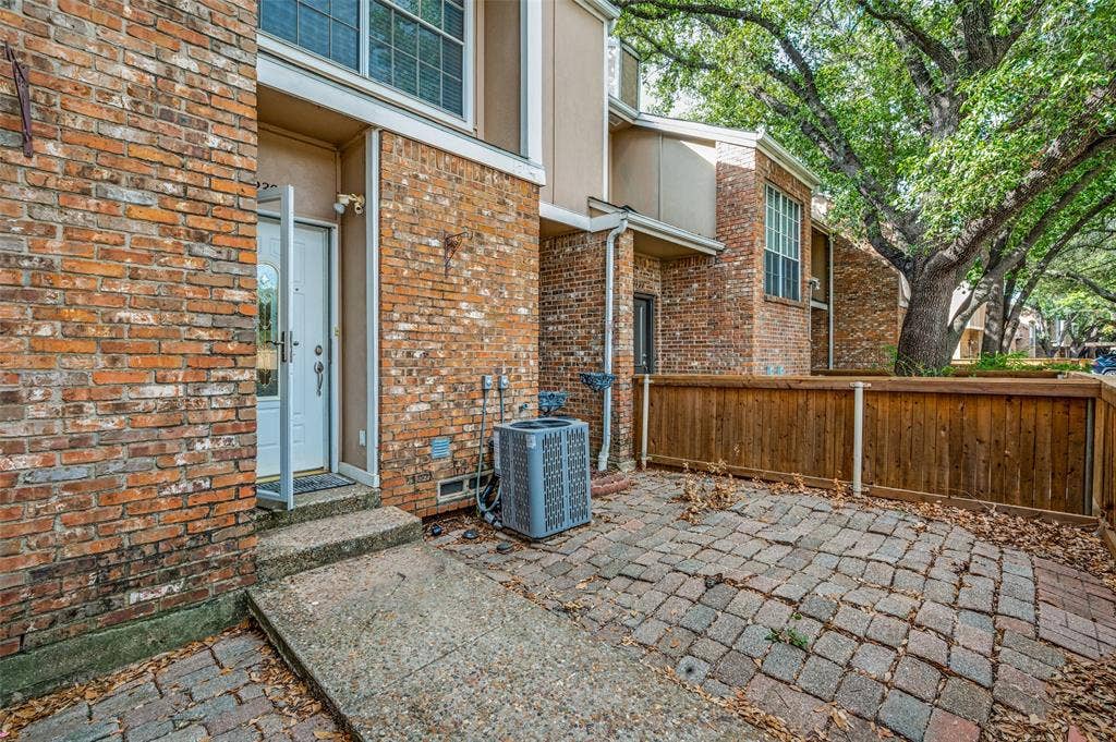 2320 Northlake Court, Irving, TX 75038 2320 Northlake Court, Irving, TX 75038