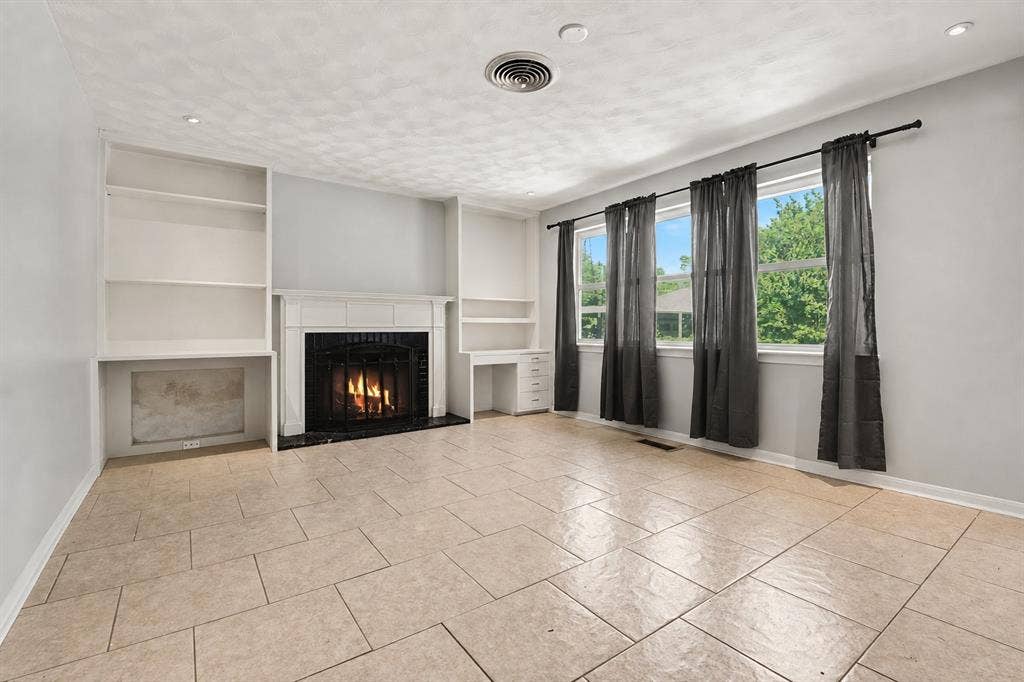 8057 Fall River Drive, Dallas, TX 75228 8057 Fall River Drive, Dallas, TX 75228