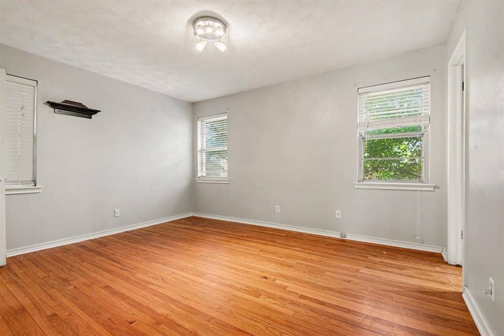 8057 Fall River Drive, Dallas, TX 75228 8057 Fall River Drive, Dallas, TX 75228