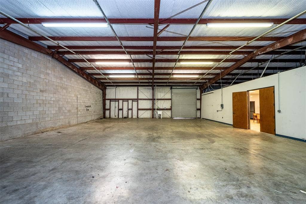 108 Industrial Drive, Waxahachie, TX 75165 108 Industrial Drive, Waxahachie, TX 75165