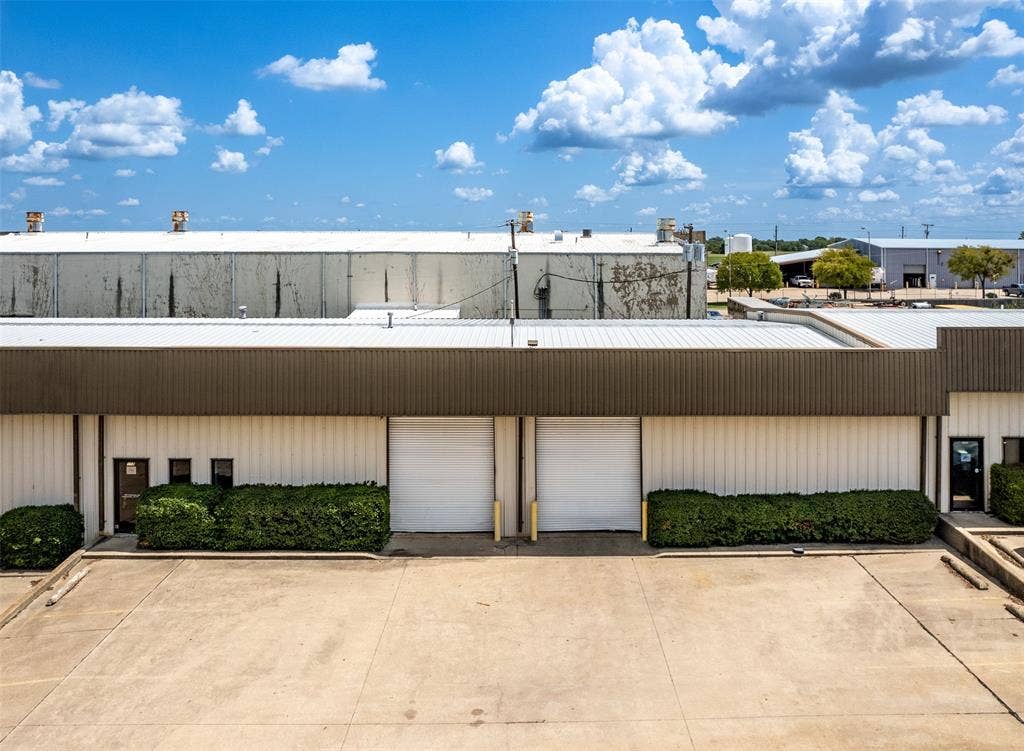 108 Industrial Drive, Waxahachie, TX 75165 108 Industrial Drive, Waxahachie, TX 75165