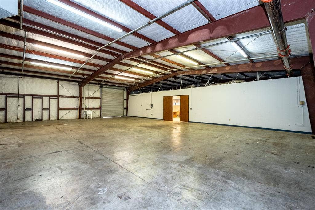 108 Industrial Drive, Waxahachie, TX 75165 108 Industrial Drive, Waxahachie, TX 75165