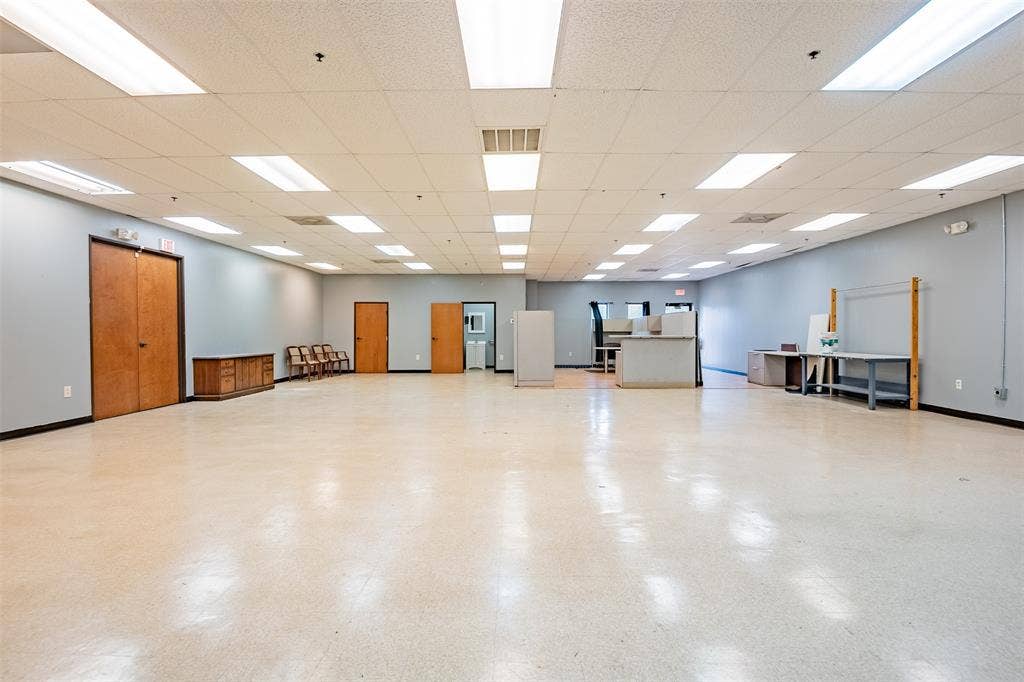 108 Industrial Drive, Waxahachie, TX 75165 108 Industrial Drive, Waxahachie, TX 75165