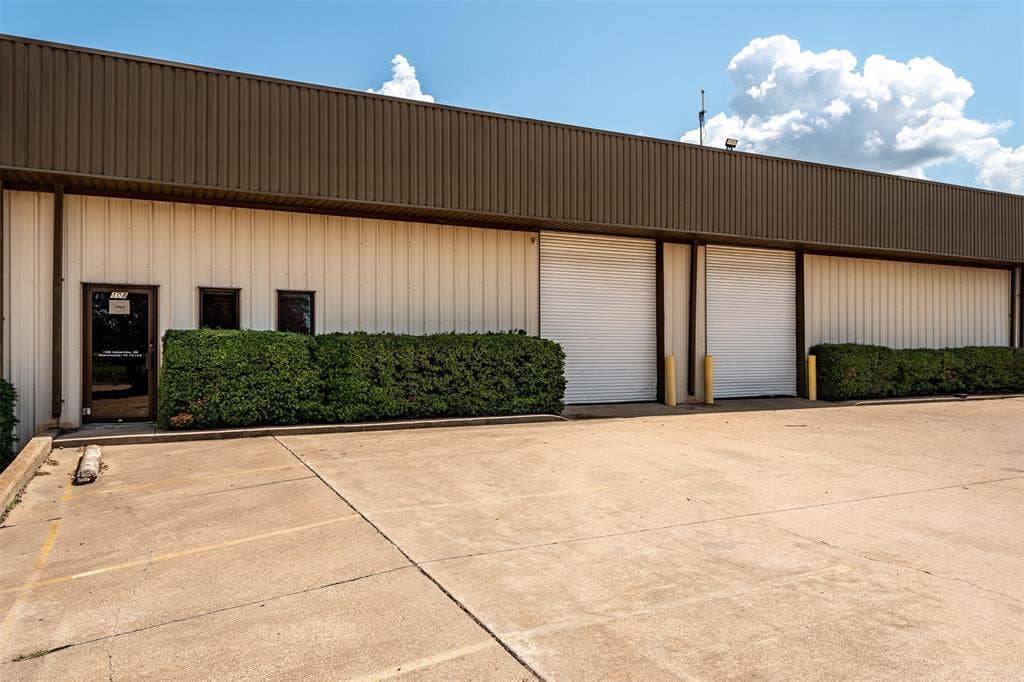 108 Industrial Drive, Waxahachie, TX 75165 108 Industrial Drive, Waxahachie, TX 75165