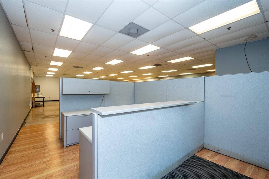 108 Industrial Drive, Waxahachie, TX 75165 108 Industrial Drive, Waxahachie, TX 75165
