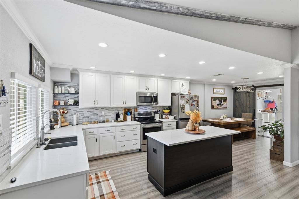 6217 Scenic Drive, Rowlett, TX 75088 6217 Scenic Drive, Rowlett, TX 75088