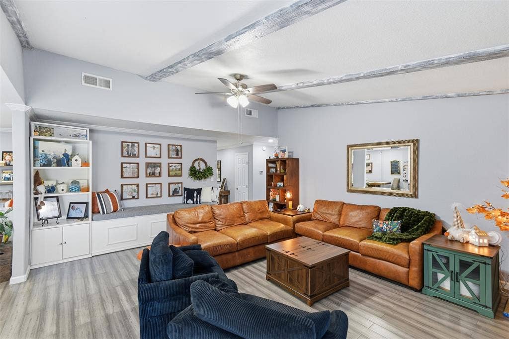 6217 Scenic Drive, Rowlett, TX 75088 6217 Scenic Drive, Rowlett, TX 75088