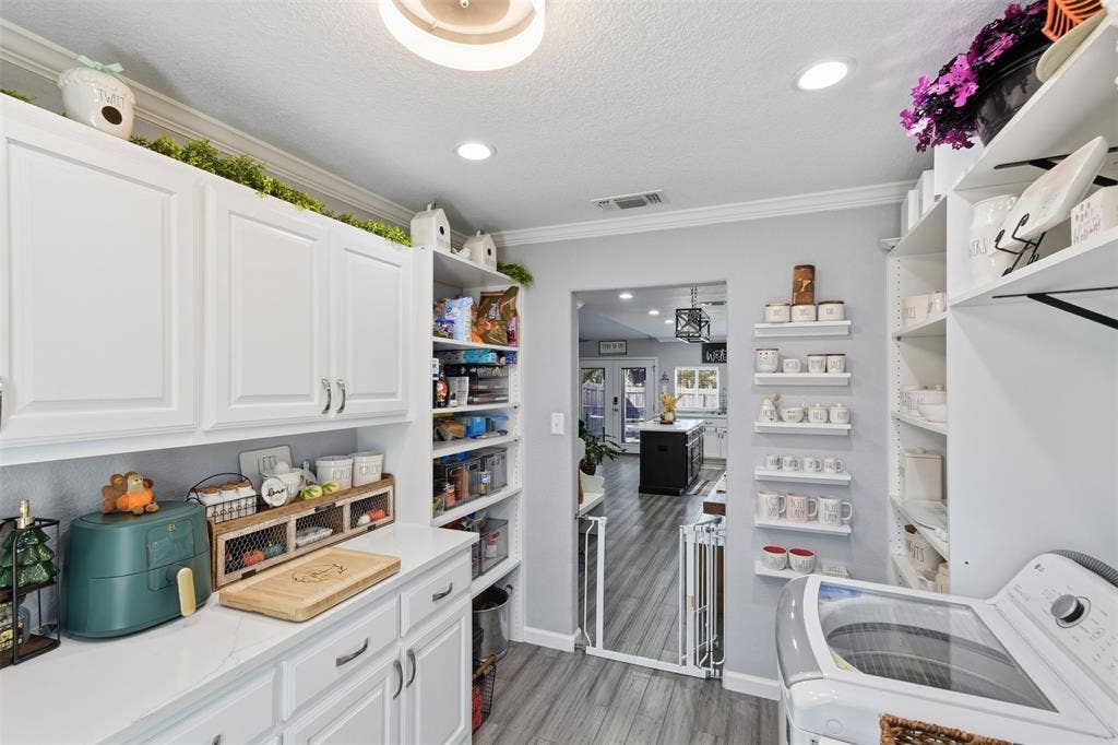 6217 Scenic Drive, Rowlett, TX 75088 6217 Scenic Drive, Rowlett, TX 75088