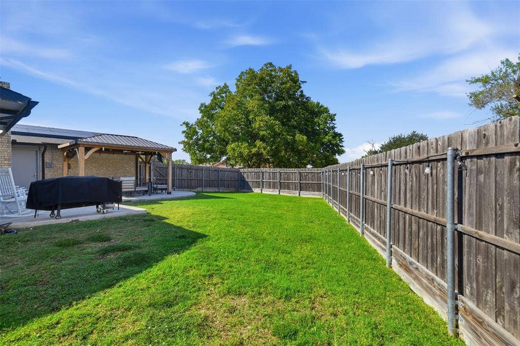 6217 Scenic Drive, Rowlett, TX 75088 6217 Scenic Drive, Rowlett, TX 75088