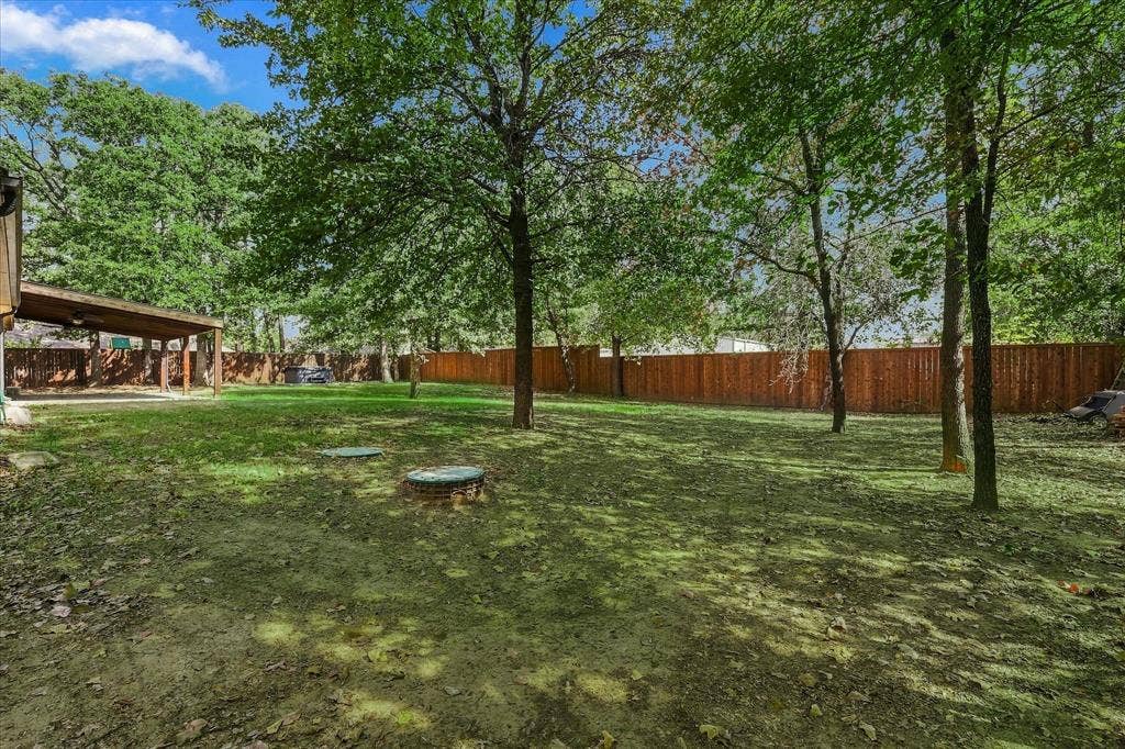 901 Sherry Lane S, Krugerville, TX 76227