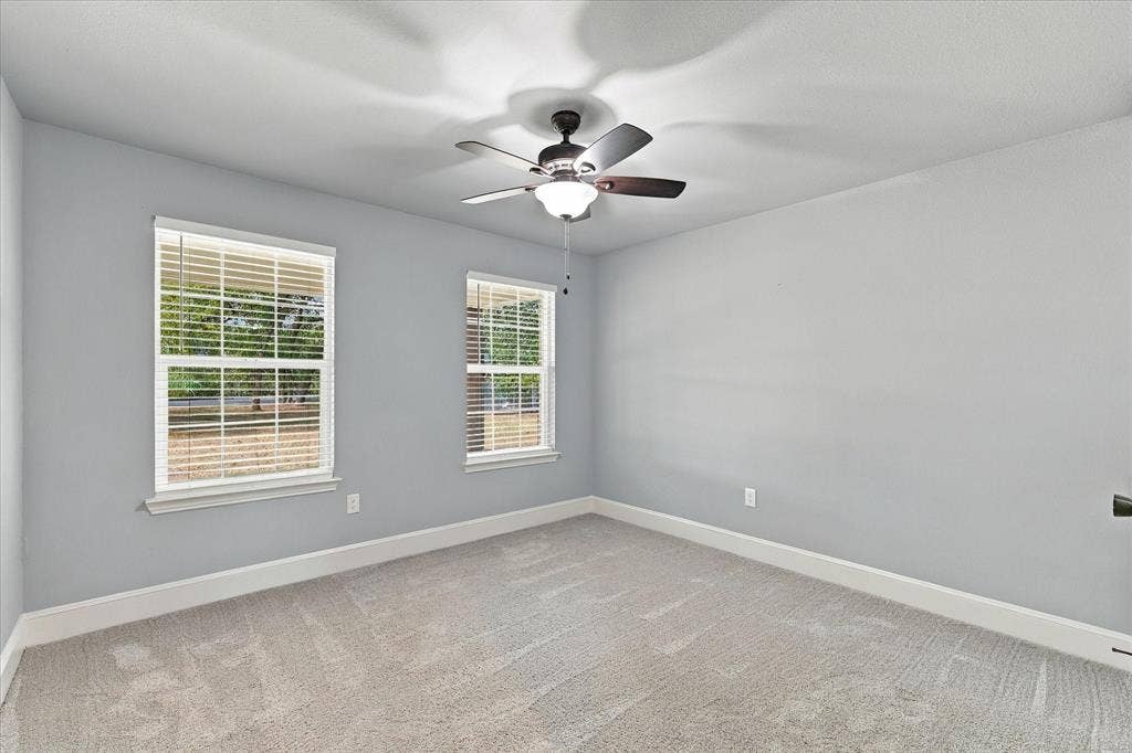 901 Sherry Lane S, Krugerville, TX 76227