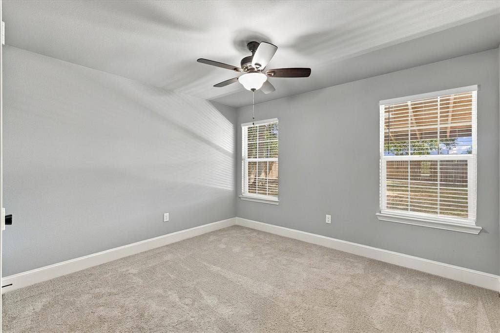 901 Sherry Lane S, Krugerville, TX 76227