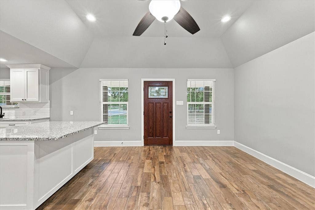 901 Sherry Lane S, Krugerville, TX 76227