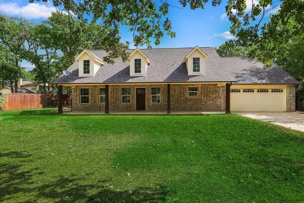 901 Sherry Lane S, Krugerville, TX 76227
