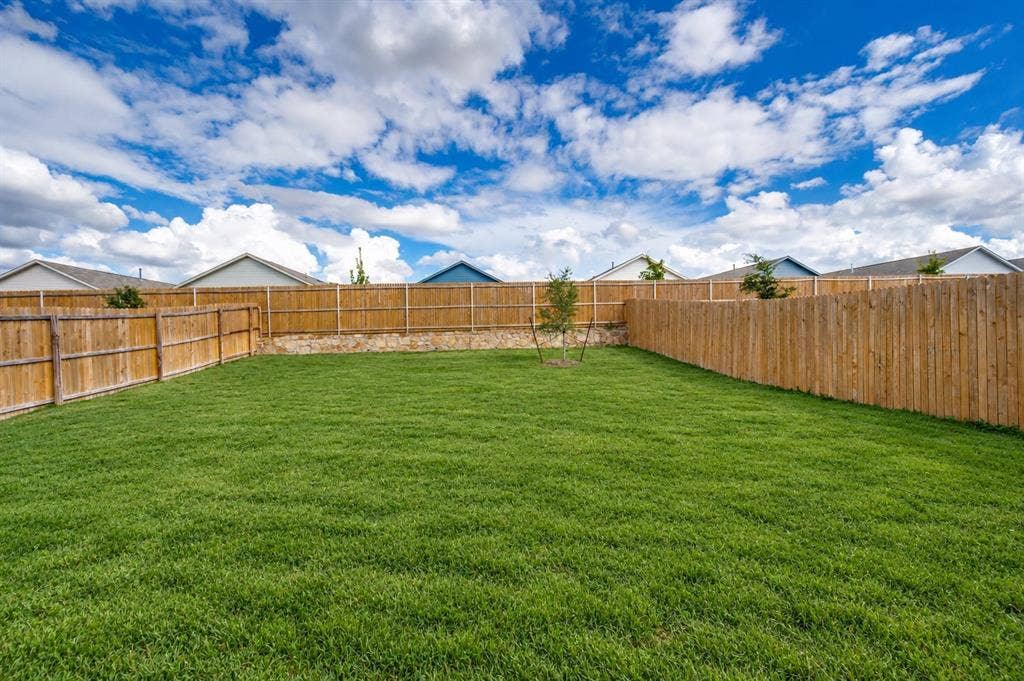 7830 Ellington Drive, Dallas, TX 75241 7830 Ellington Drive, Dallas, TX 75241