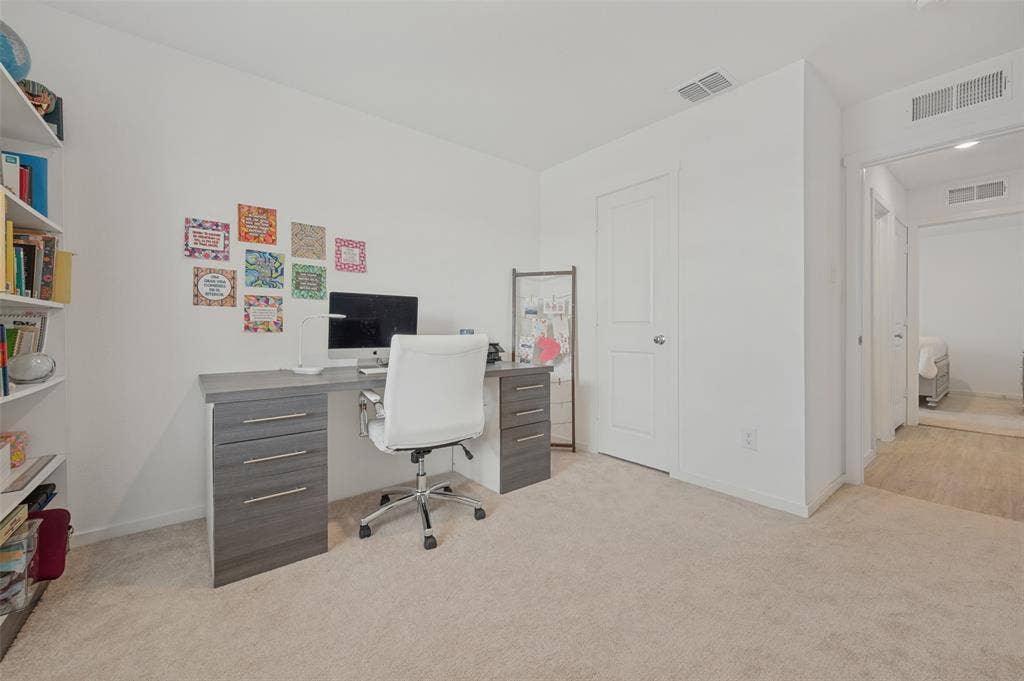 7830 Ellington Drive, Dallas, TX 75241 7830 Ellington Drive, Dallas, TX 75241