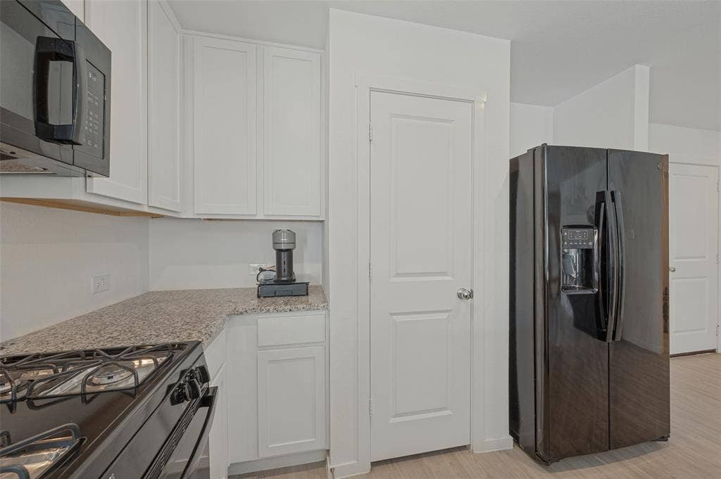 7830 Ellington Drive, Dallas, TX 75241 7830 Ellington Drive, Dallas, TX 75241