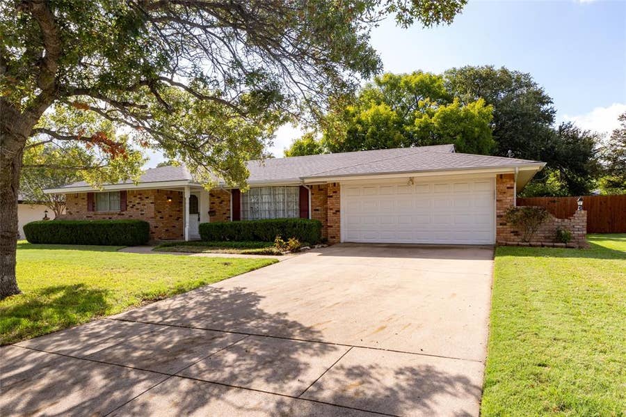 Property photo for 3805 Fenton Avenue, Fort Worth, TX