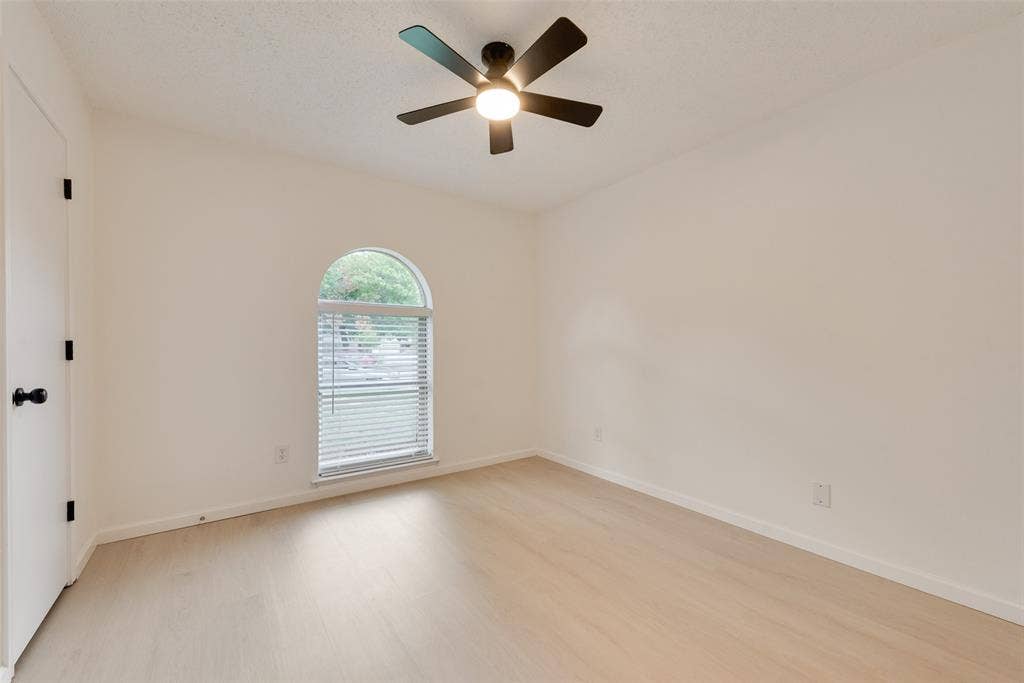 3021 Meadowmoor Street, Fort Worth, TX 76133 3021 Meadowmoor Street, Fort Worth, TX 76133