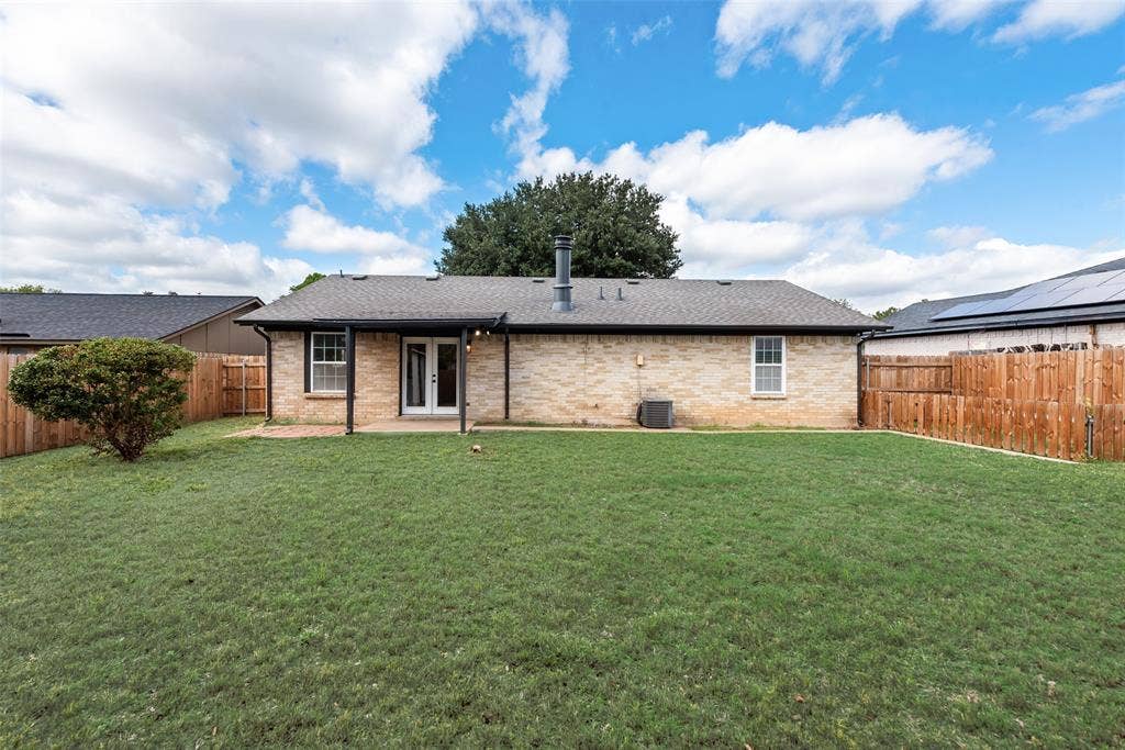 3021 Meadowmoor Street, Fort Worth, TX 76133 3021 Meadowmoor Street, Fort Worth, TX 76133