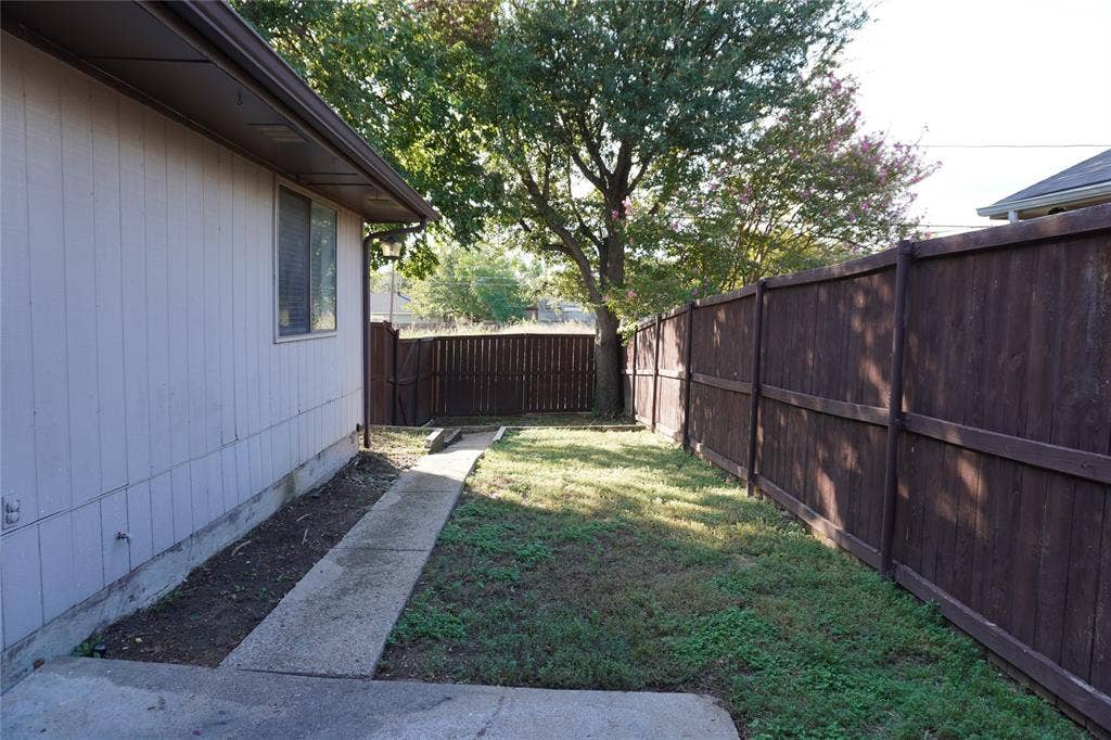 17811 Farley Trail, Dallas, TX 75287 17811 Farley Trail, Dallas, TX 75287
