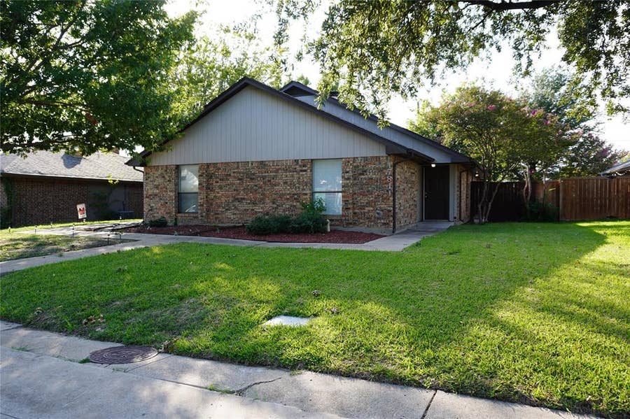 Property photo for 17811 Farley Trail, Dallas, TX