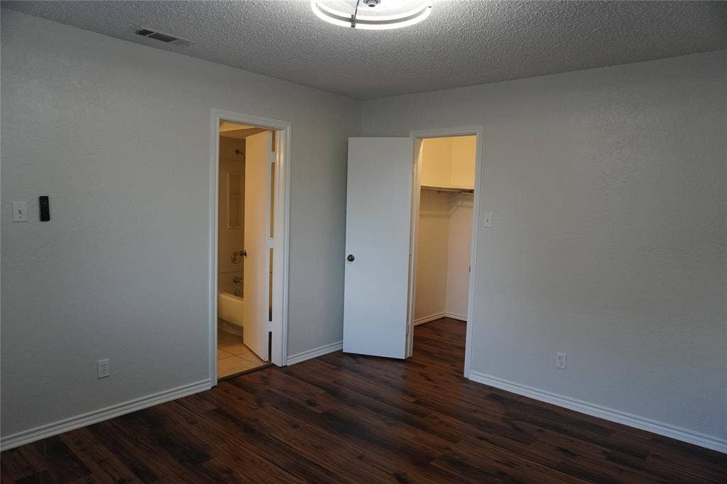 17811 Farley Trail, Dallas, TX 75287 17811 Farley Trail, Dallas, TX 75287