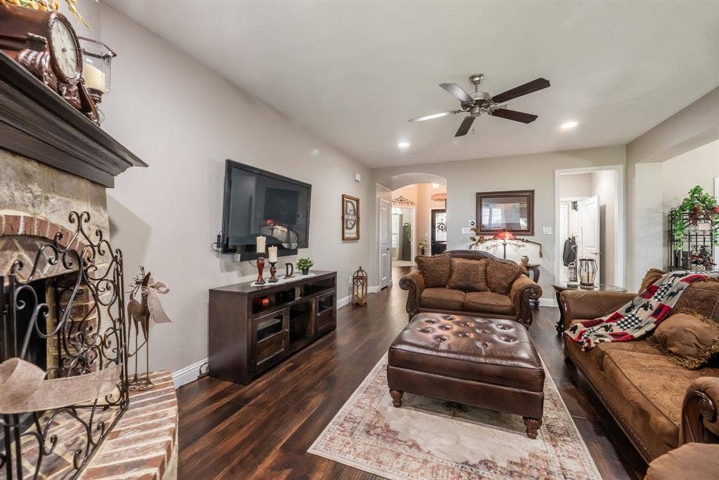 11616 Twining Branch Circle, Fort Worth, TX 76052