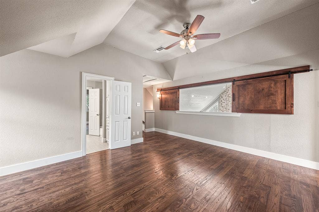 901 Pioneer Circle W, Argyle, TX 76226