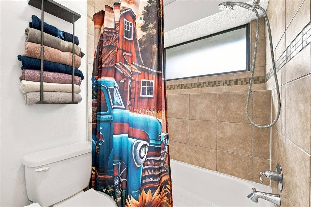 2104 Ruidoso Drive, Waco, TX 76712 2104 Ruidoso Drive, Waco, TX 76712