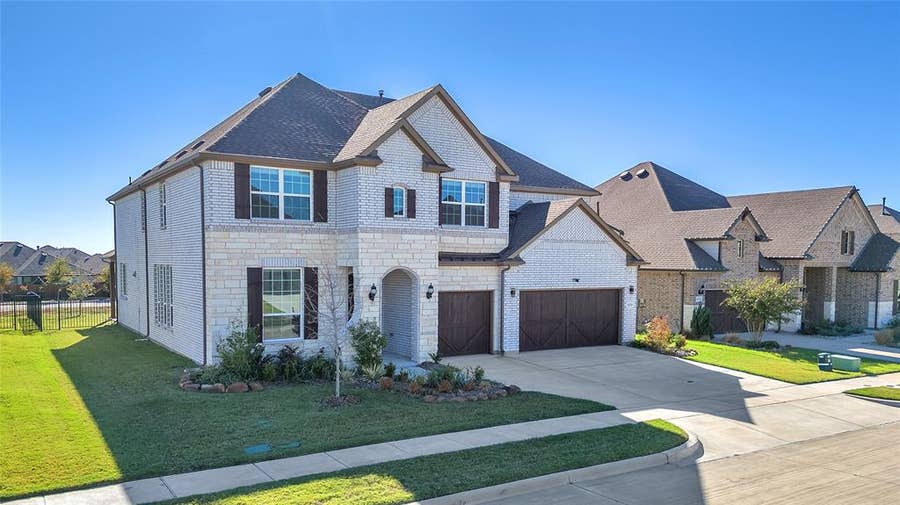 Property photo for 4158 Yellow Jasmine Lane, Heath, TX