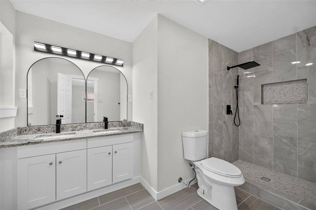 8350 CADENZA Lane, Dallas, TX 75228 8350 CADENZA Lane, Dallas, TX 75228