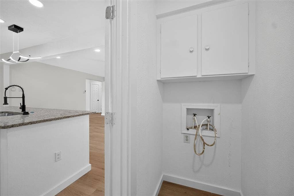 8350 CADENZA Lane, Dallas, TX 75228 8350 CADENZA Lane, Dallas, TX 75228
