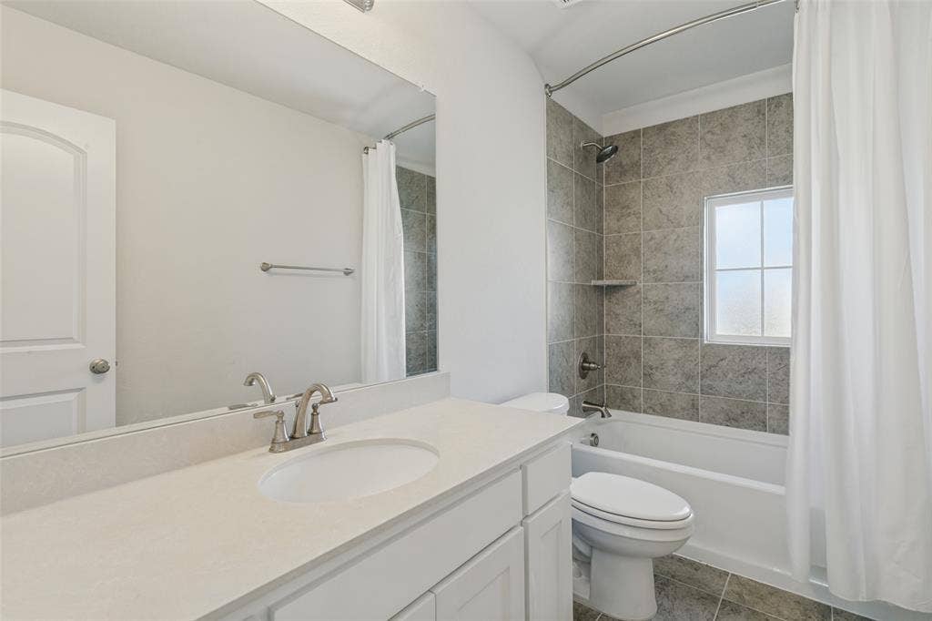 7334 Golden Daisy Avenue, Venus, TX 76084