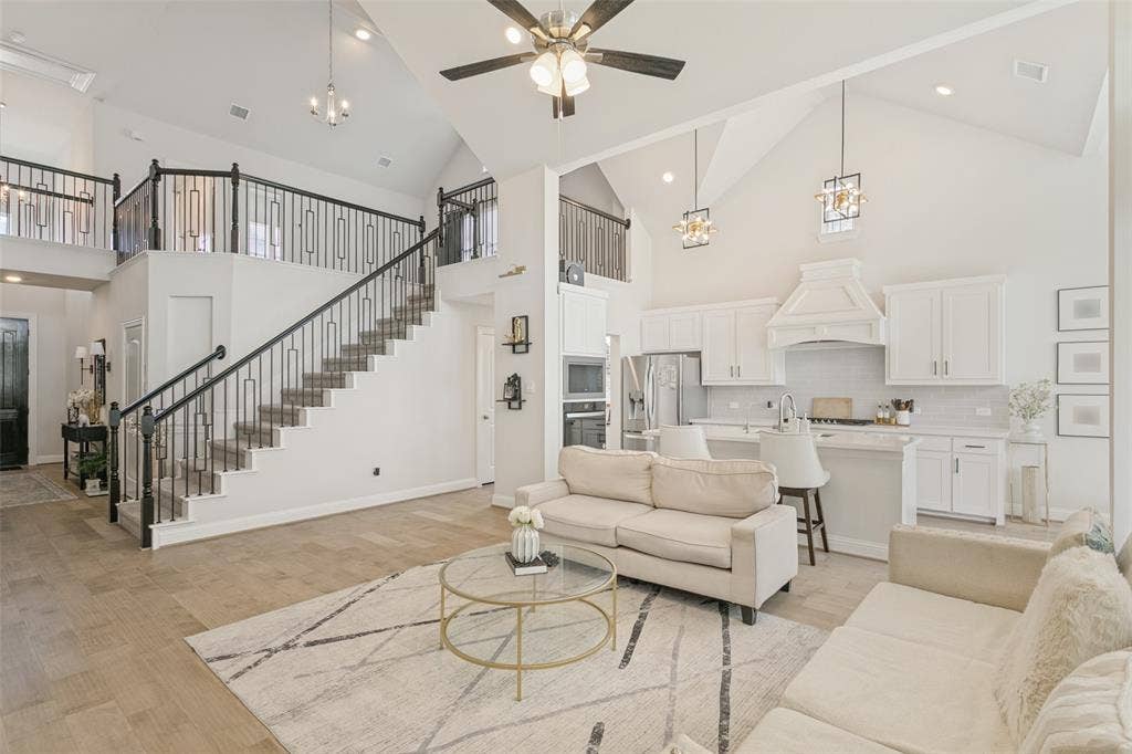 7334 Golden Daisy Avenue, Venus, TX 76084
