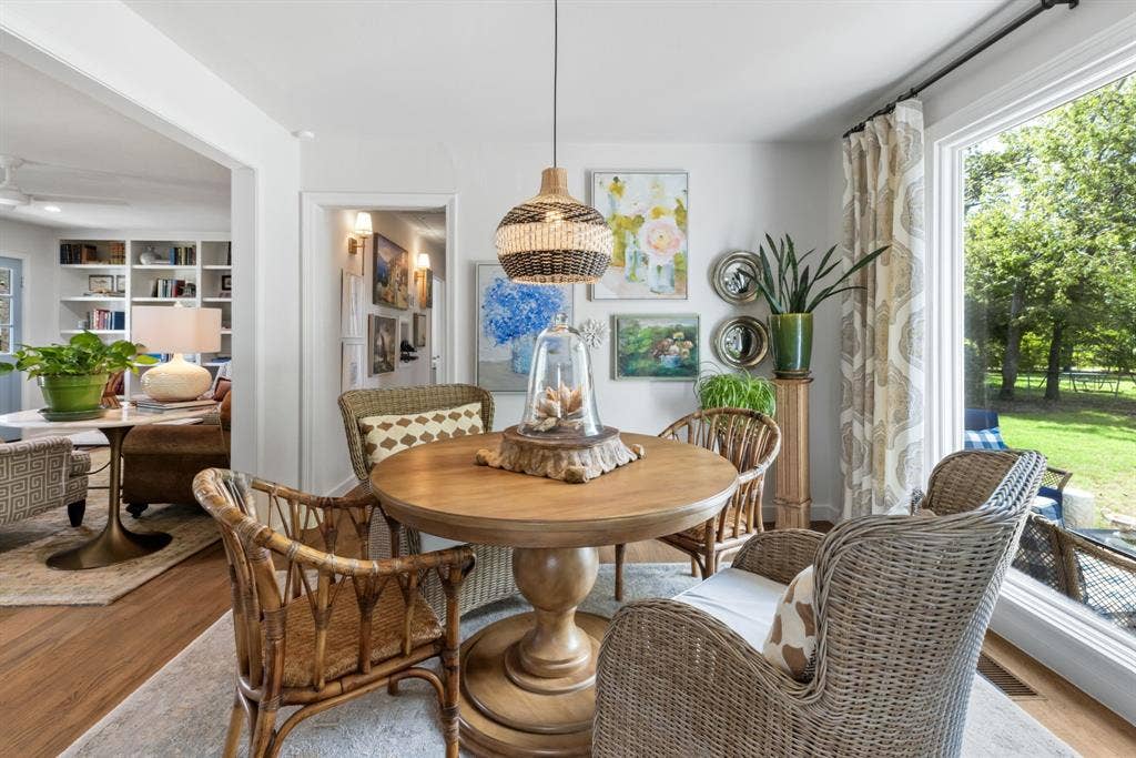 1105 N Waddill Street, McKinney, TX 75069 The light filled Dining Room showcases views of the large backyard.