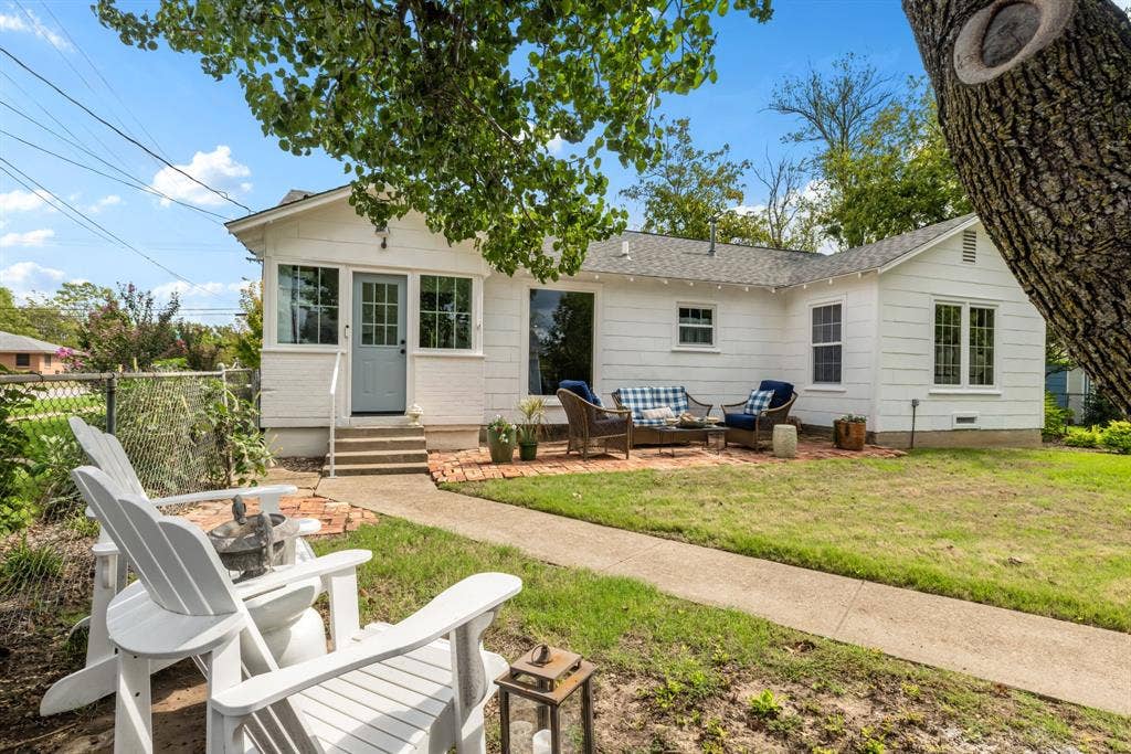 1105 N Waddill Street, McKinney, TX 75069 1105 N Waddill Street, McKinney, TX 75069