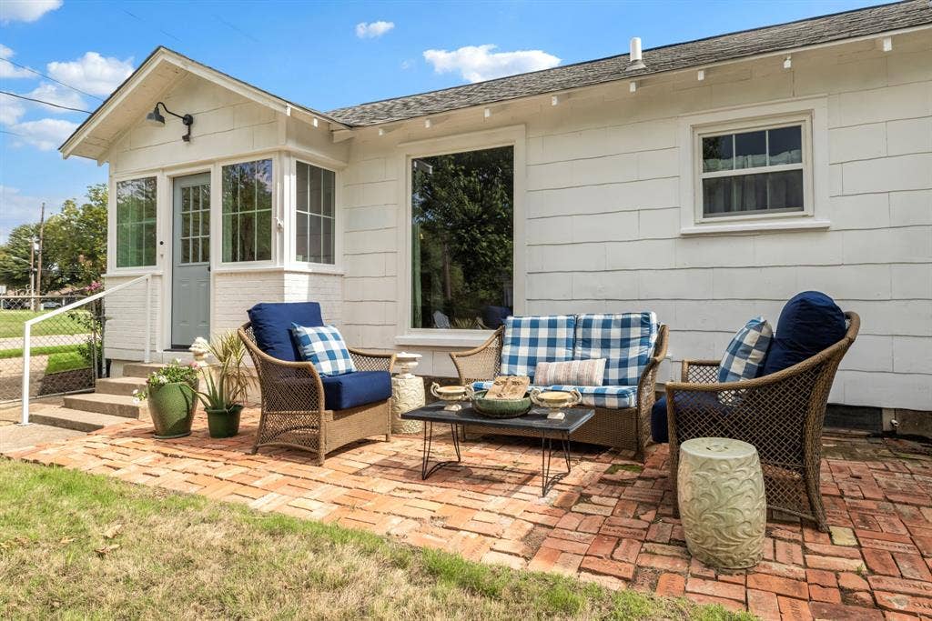 1105 N Waddill Street, McKinney, TX 75069 1105 N Waddill Street, McKinney, TX 75069