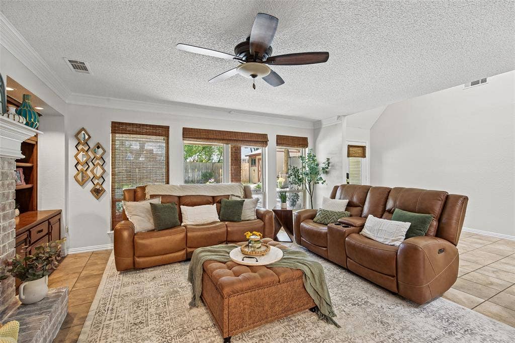 3406 Forestway Court, Arlington, TX 76001