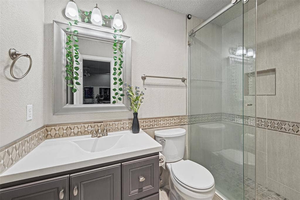 3406 Forestway Court, Arlington, TX 76001