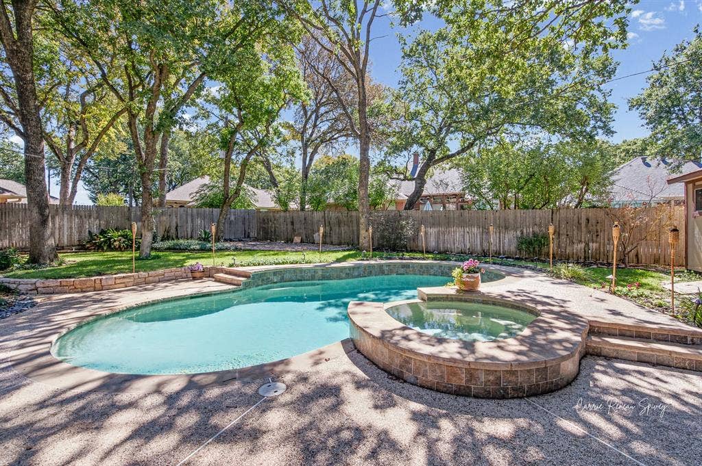 3406 Forestway Court, Arlington, TX 76001