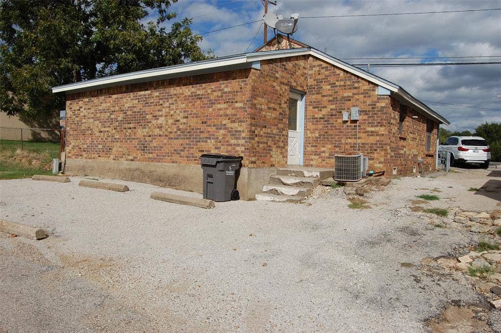 1714 State Highway 16 S, Graham, TX 76450 1714 State Highway 16 S, Graham, TX 76450