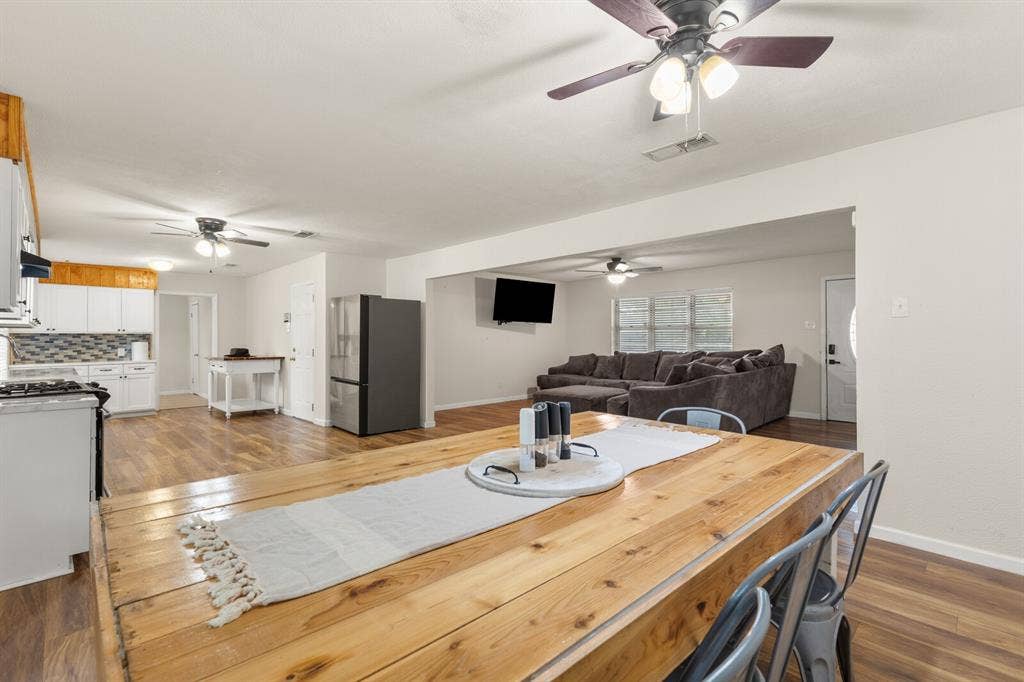 703 W Elizabeth Drive, Robinson, TX 76706 703 W Elizabeth Drive, Robinson, TX 76706