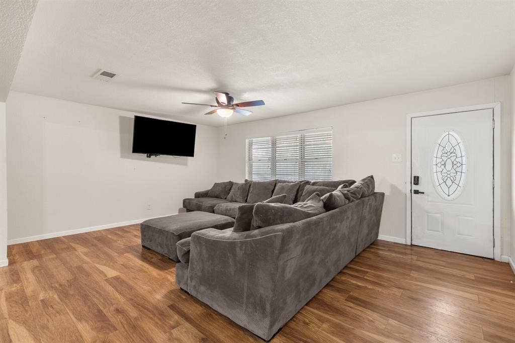 703 W Elizabeth Drive, Robinson, TX 76706 703 W Elizabeth Drive, Robinson, TX 76706
