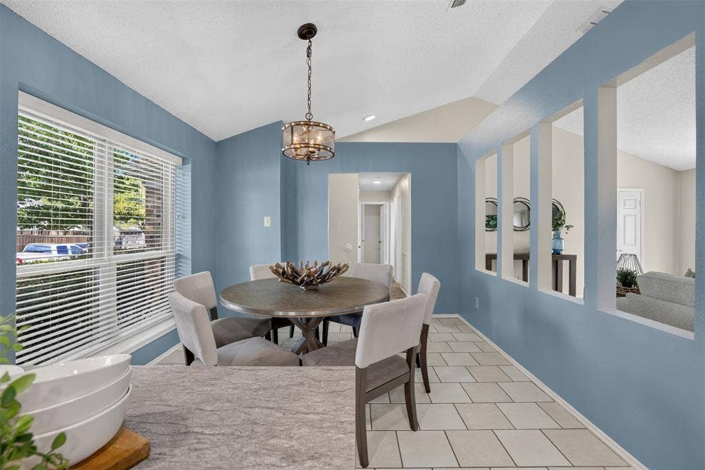 1600 Vera Cruz Drive, Plano, TX 75074 1600 Vera Cruz Drive, Plano, TX 75074