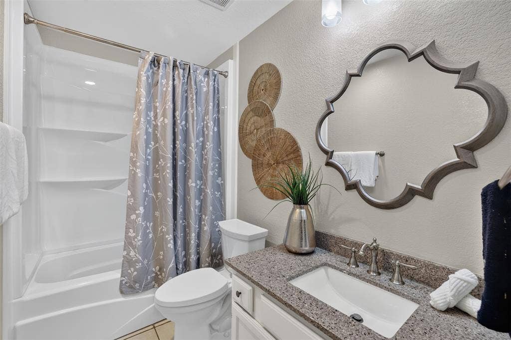 1600 Vera Cruz Drive, Plano, TX 75074 1600 Vera Cruz Drive, Plano, TX 75074